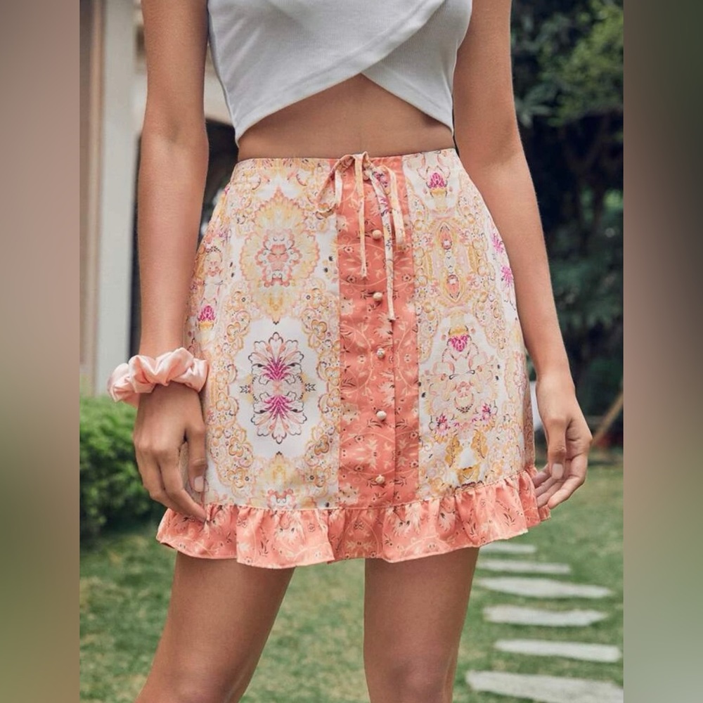 NWT Floral Ruffle Trim Skirt